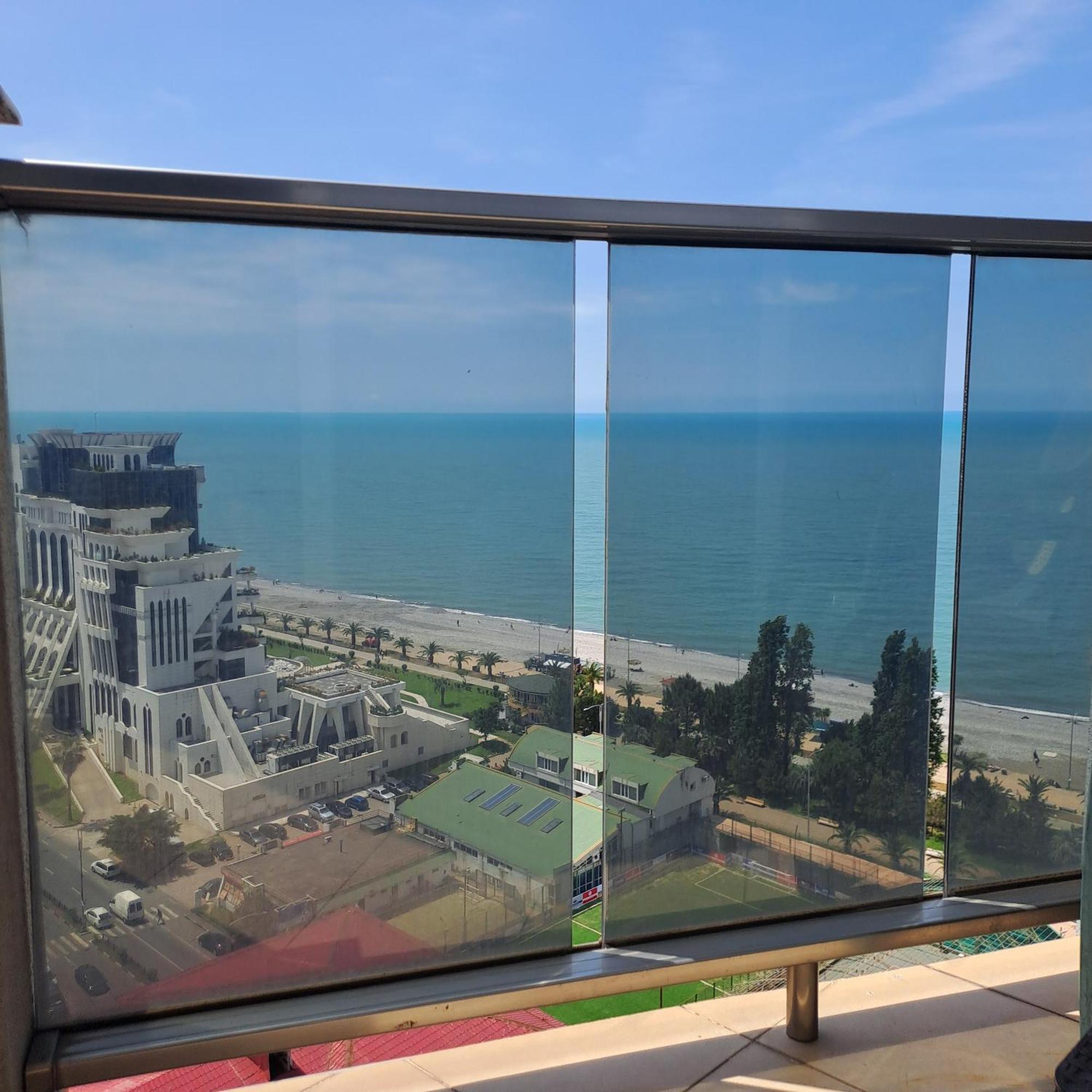 Orbi Batumi Apartment Bagian luar foto